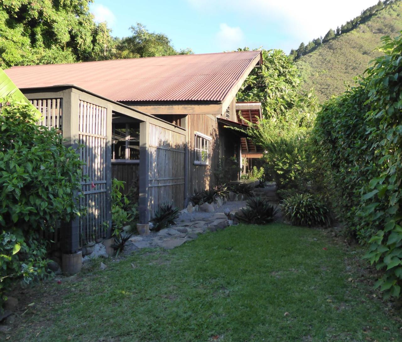 Comfortable Maison Papetoai ภายนอก รูปภาพ